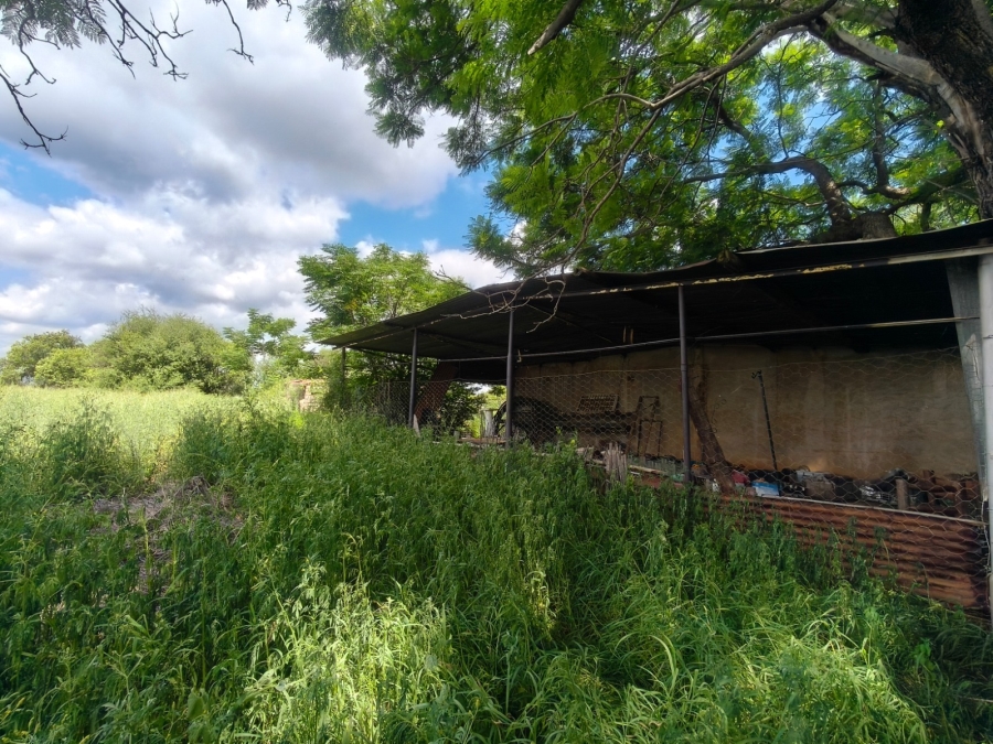 5 Bedroom Property for Sale in Rustenburg Rural North West